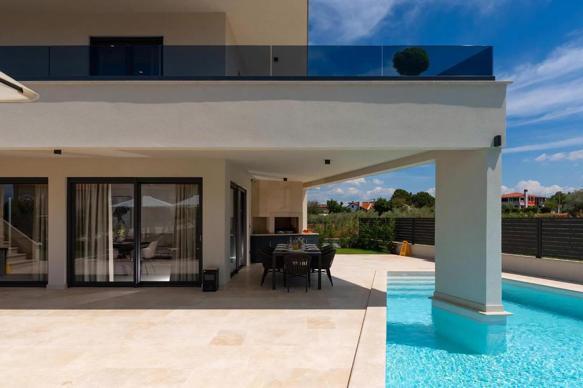 Luxurioese Villa Perla Mit Pool Und Jacuzzi Porec Esterno foto
