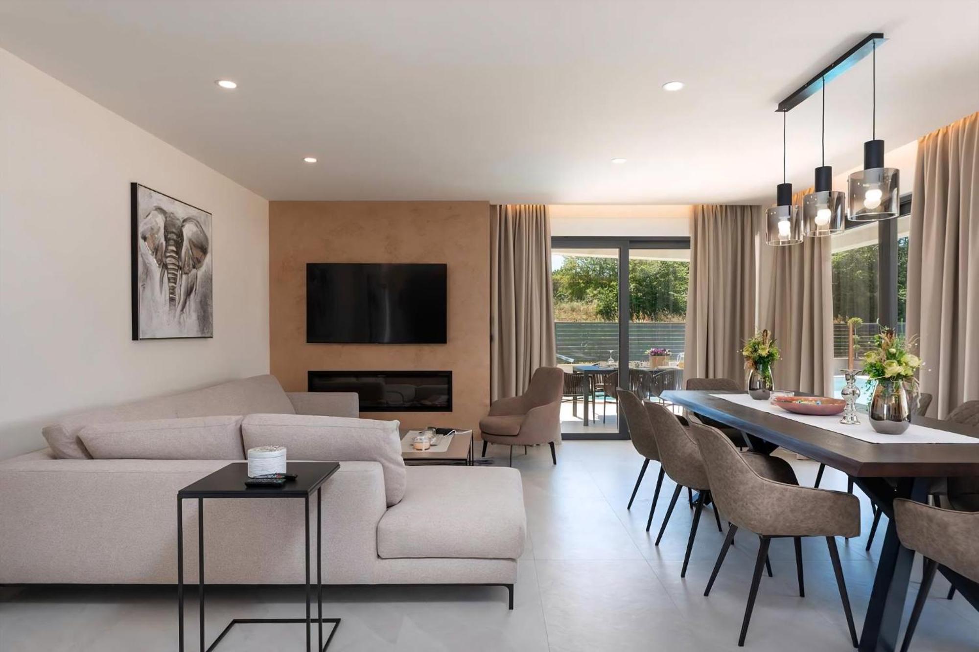 Luxurioese Villa Perla Mit Pool Und Jacuzzi Porec Esterno foto